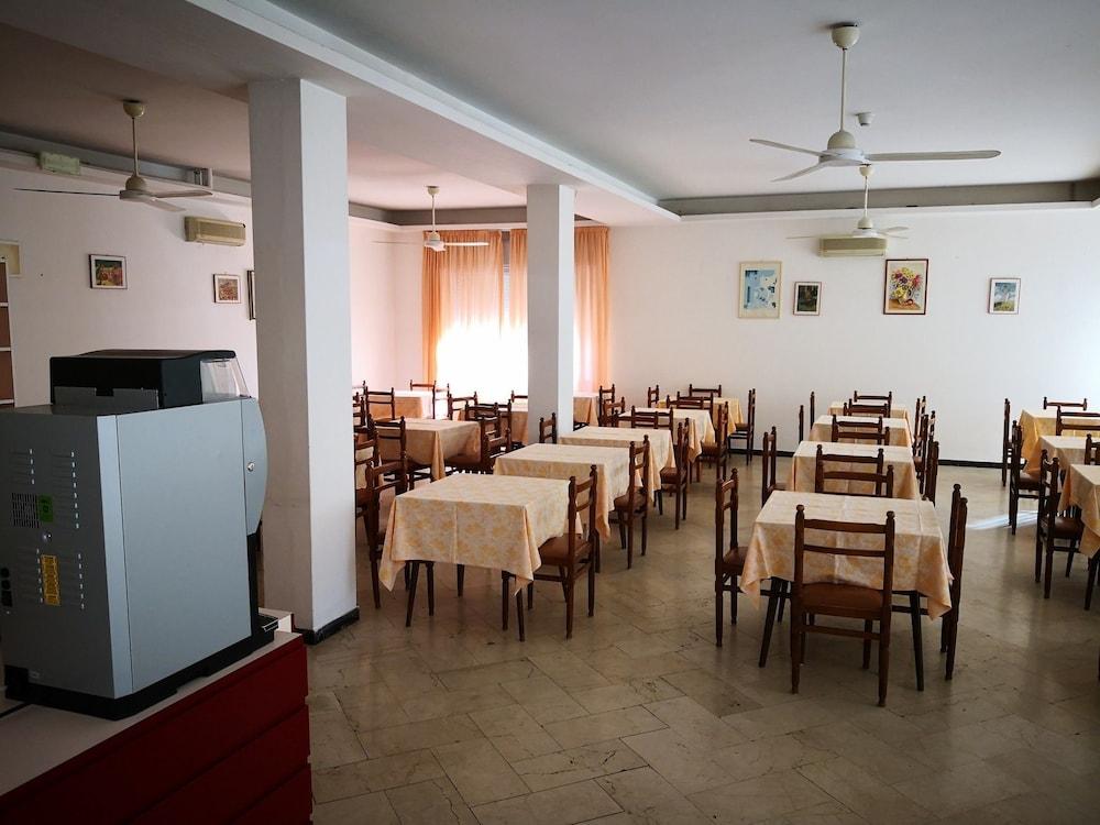 Hotel Gemma Ρίμινι Εξωτερικό φωτογραφία